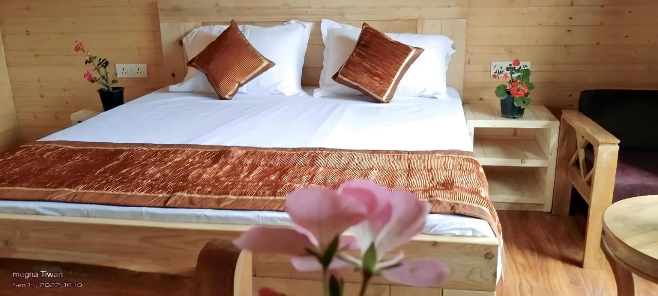 Vanprastha Resorts Dwarahat ภายนอก รูปภาพ