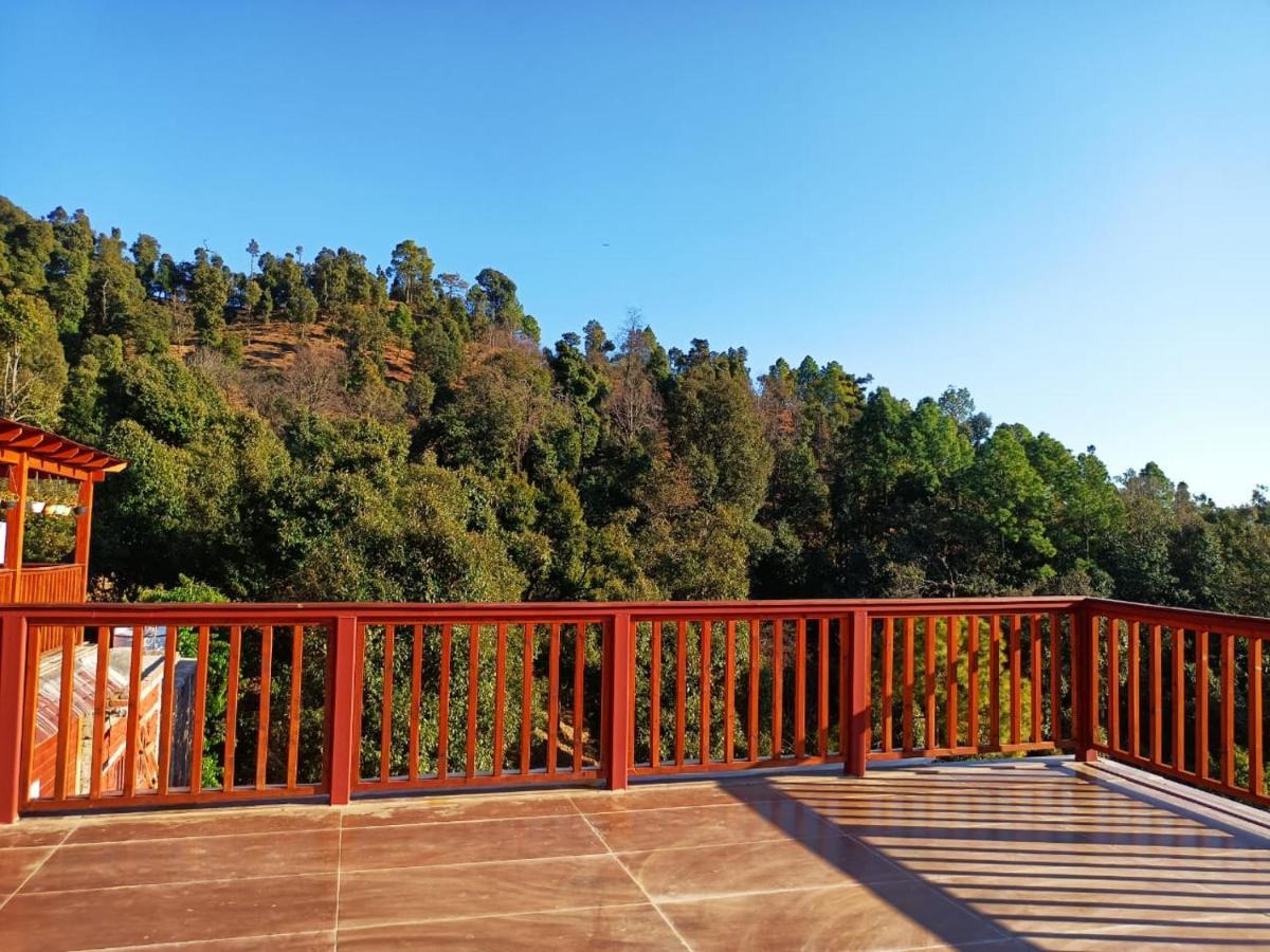 Vanprastha Resorts Dwarahat ภายนอก รูปภาพ