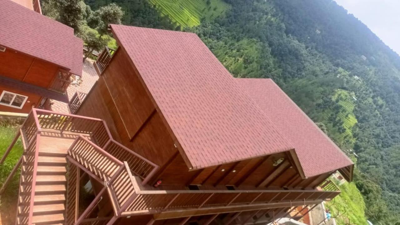 Vanprastha Resorts Dwarahat ภายนอก รูปภาพ