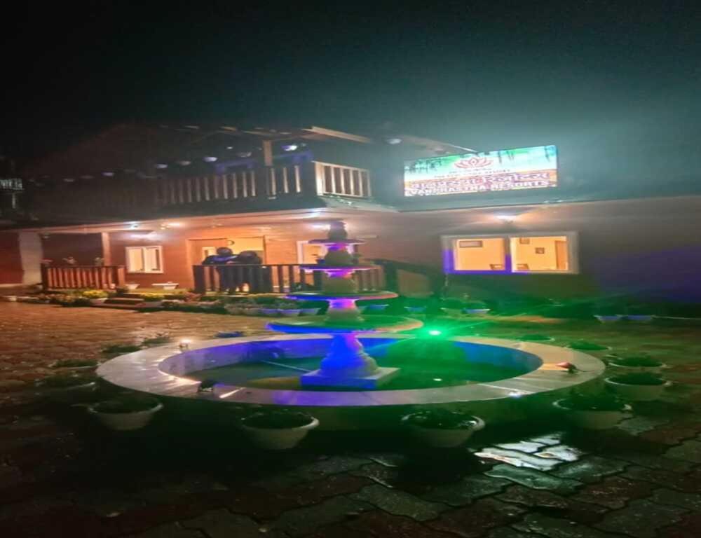 Vanprastha Resorts Dwarahat ภายนอก รูปภาพ