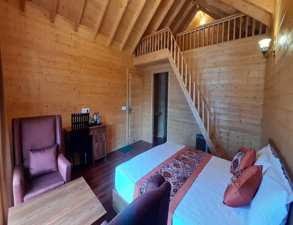 Vanprastha Resorts Dwarahat ภายนอก รูปภาพ